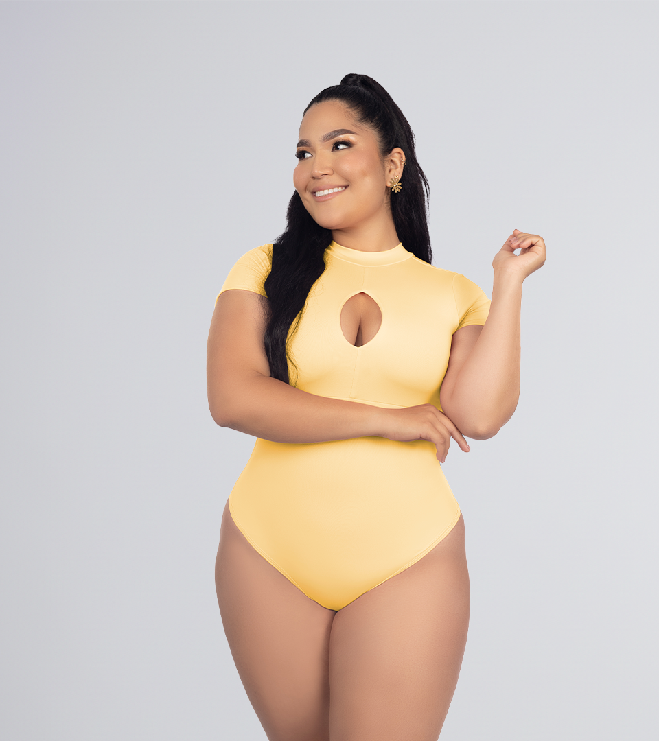 Body Control Cuello Alto con Gota en Escote Banana ⭐ Pluss