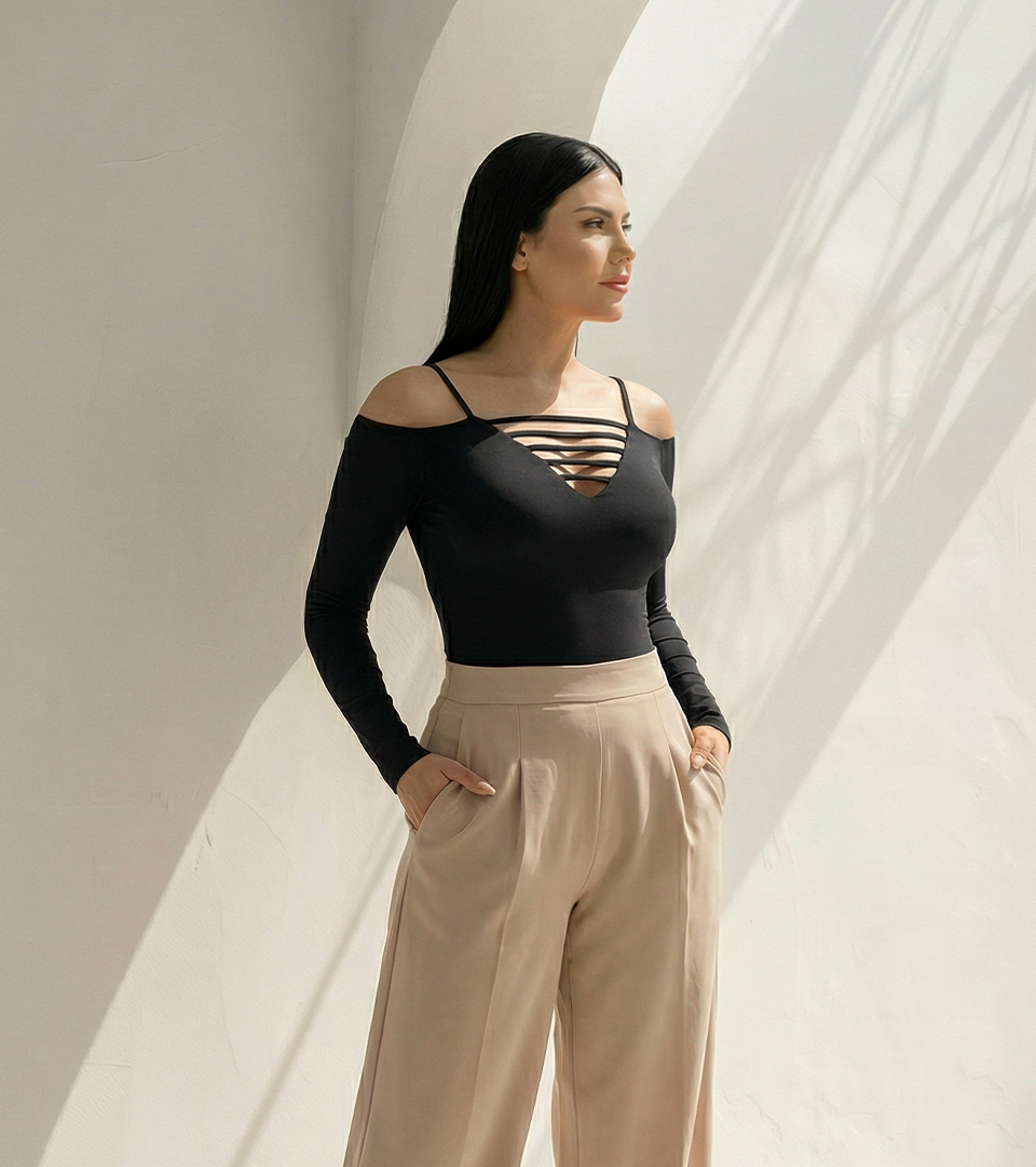 Body Control Manga Larga Escote en V con Detalle de Tiras Negro