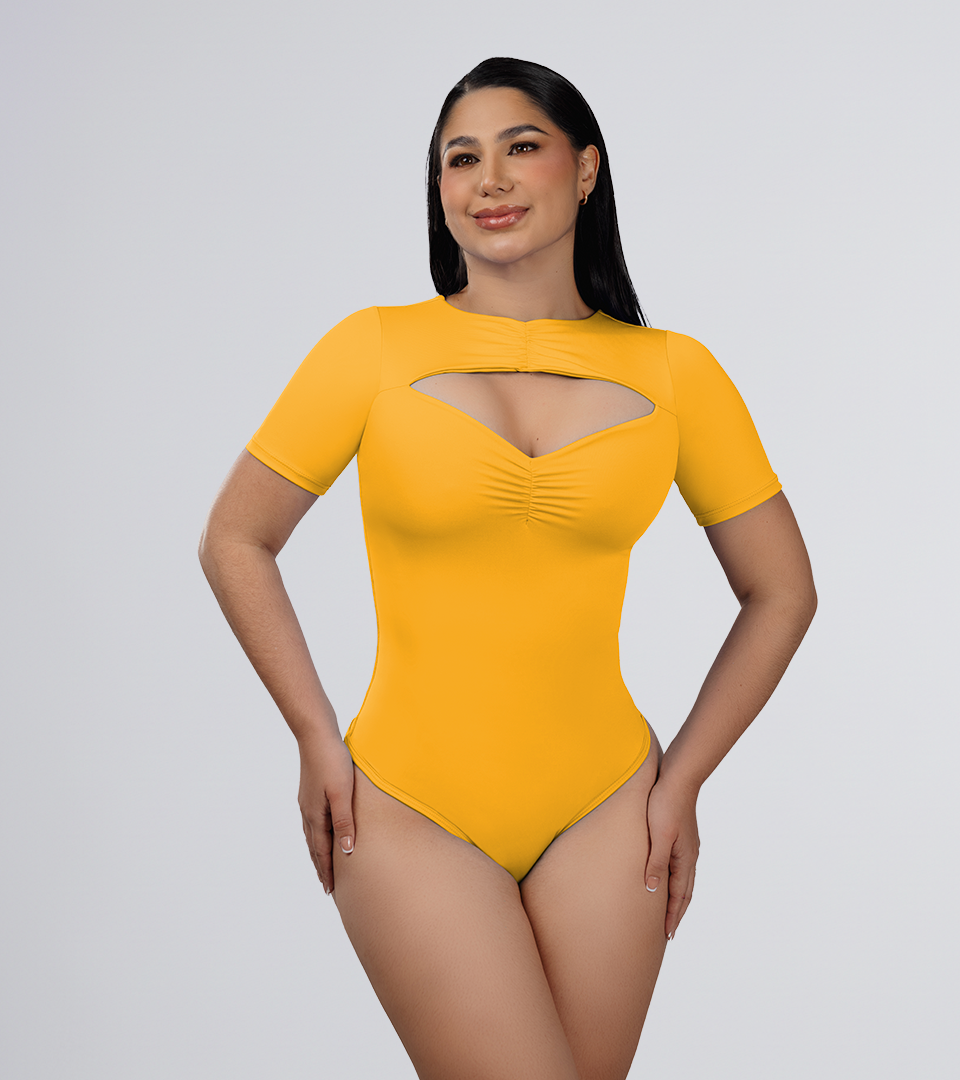 Body Control  escote corazon con detalles zurcidos Mostaza