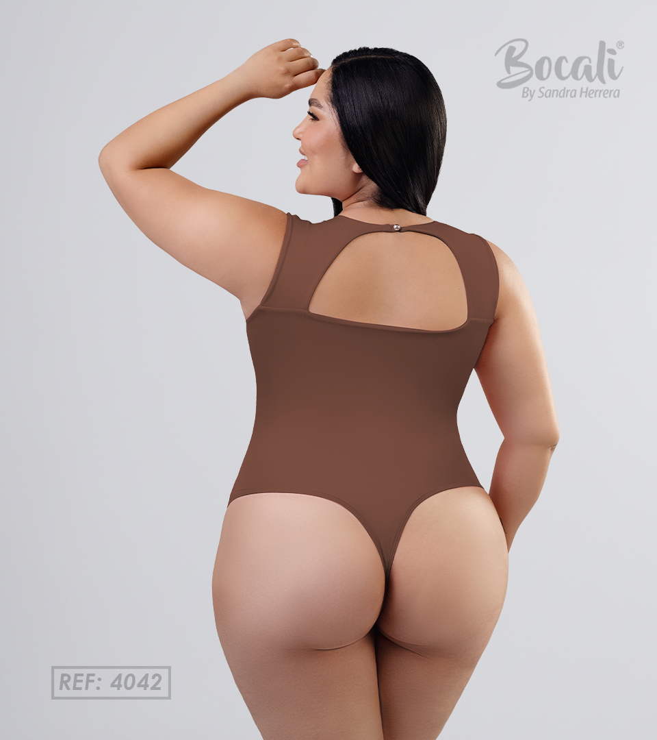 Body Control Escote Frontal Marron ⭐ Pluss